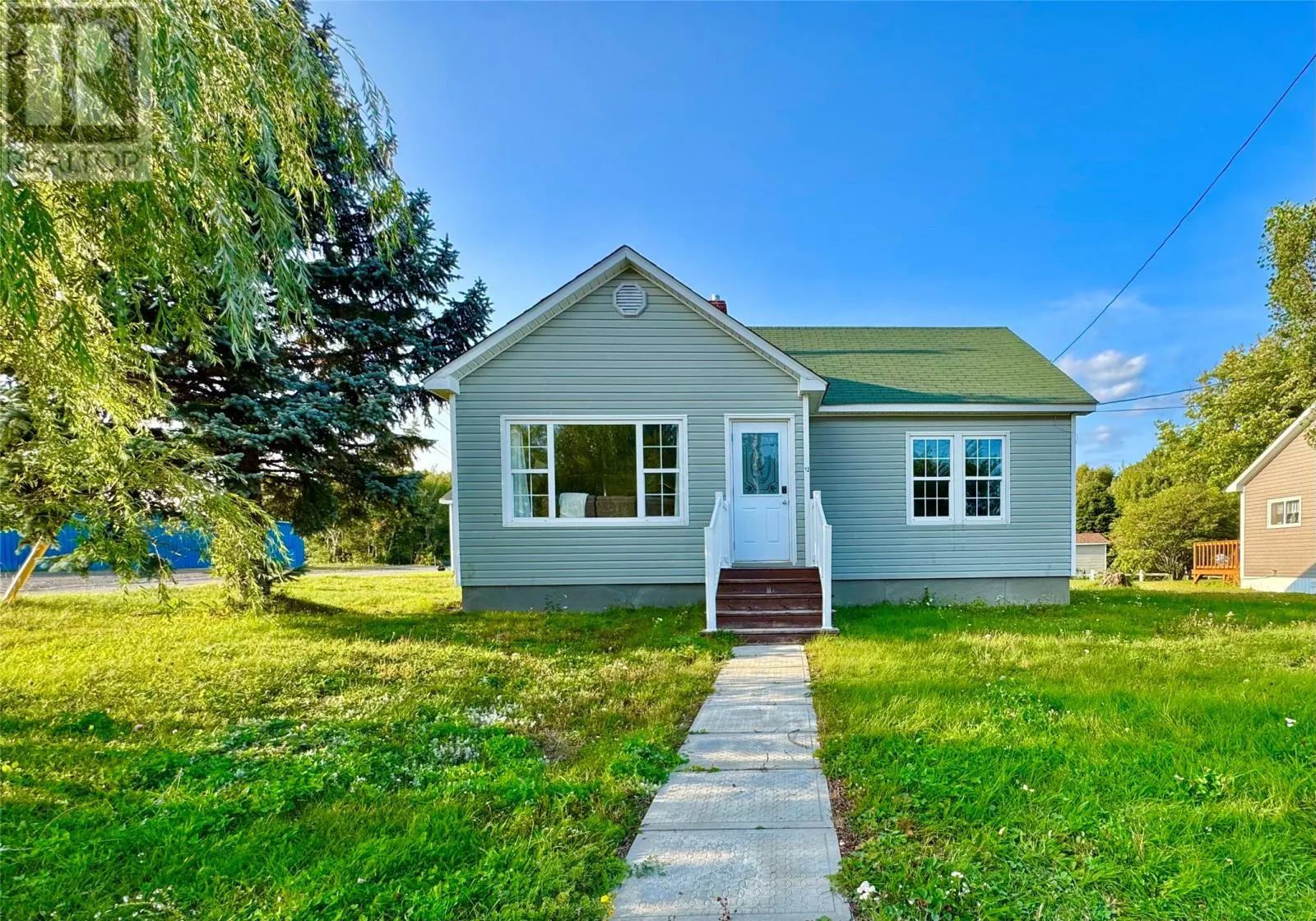 12 Bowater Avenue