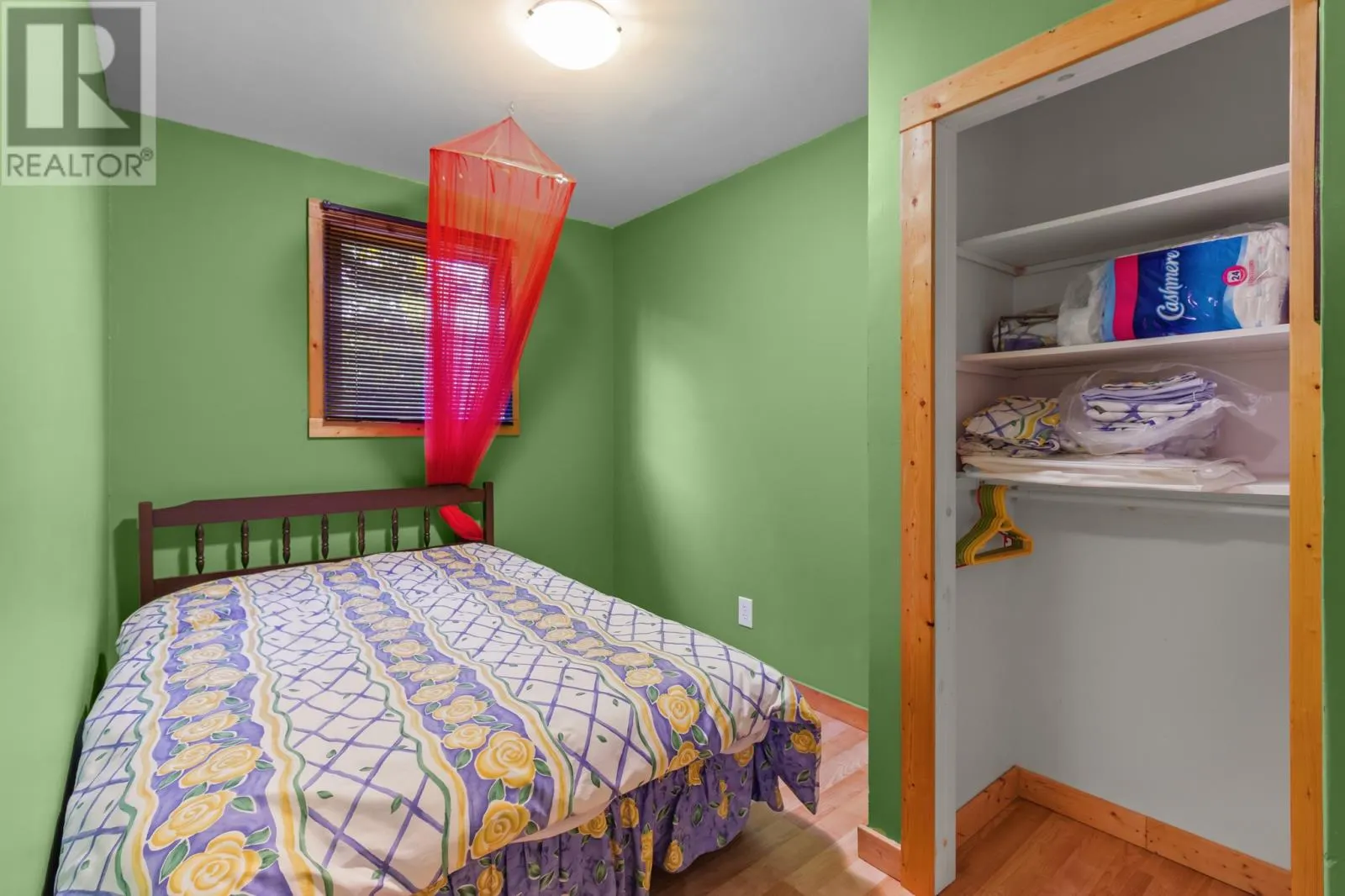 286 Middle Gull Pond Road