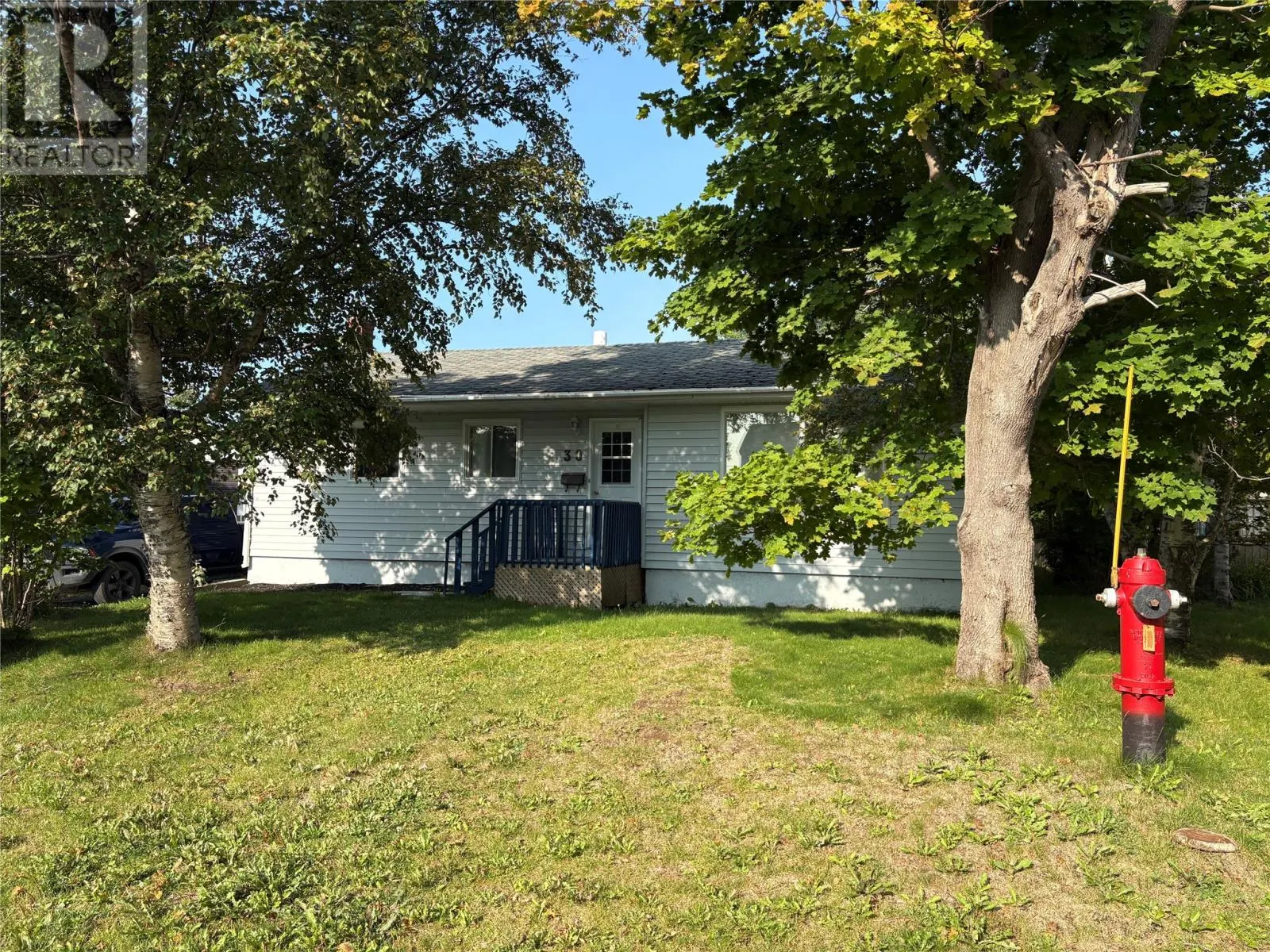 30 Alcock Crescent