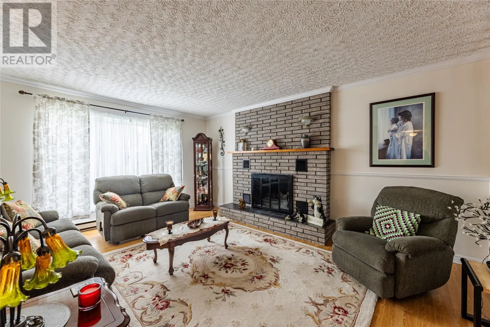6 Mortimore Drive