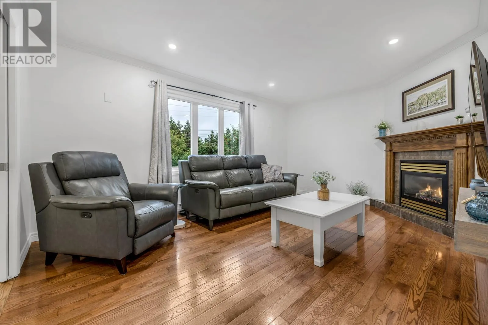 68 Hollyberry Drive