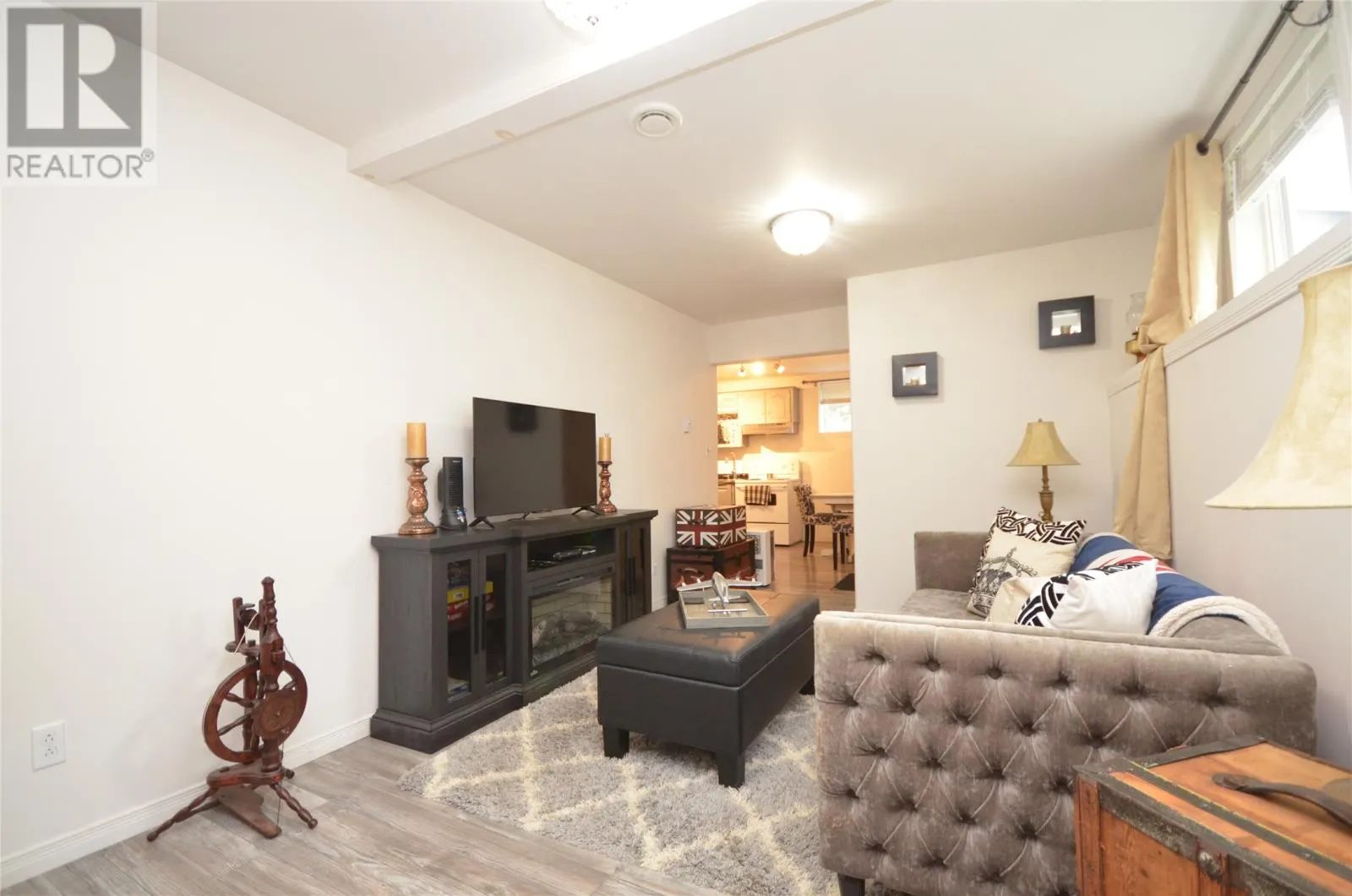 57 CHAMBERLAINS Road
