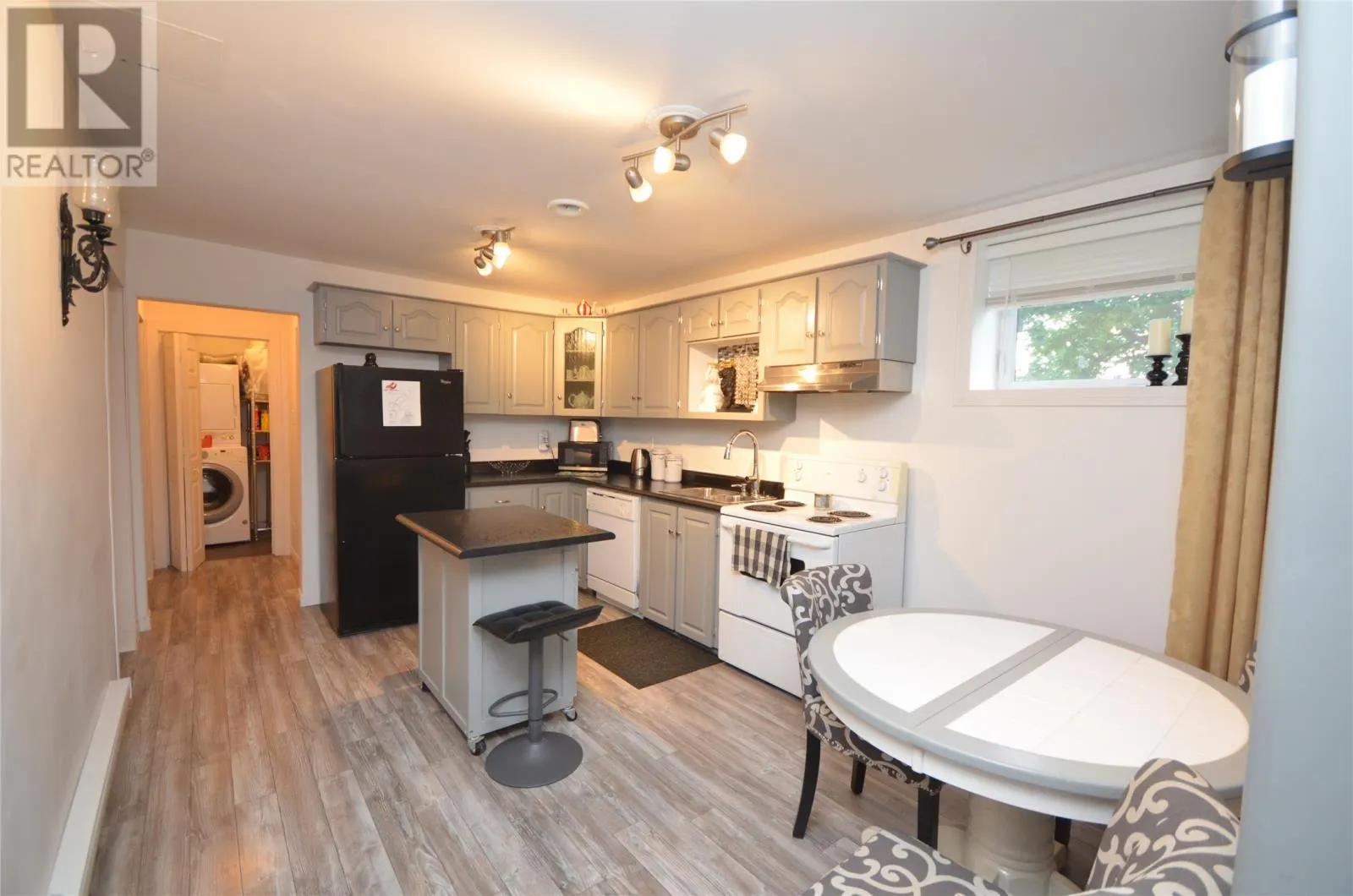 57 CHAMBERLAINS Road