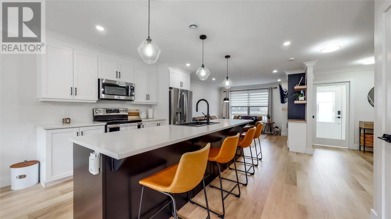 24 Dragonfly Place