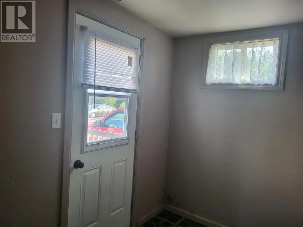 14 Commonwealth Drive