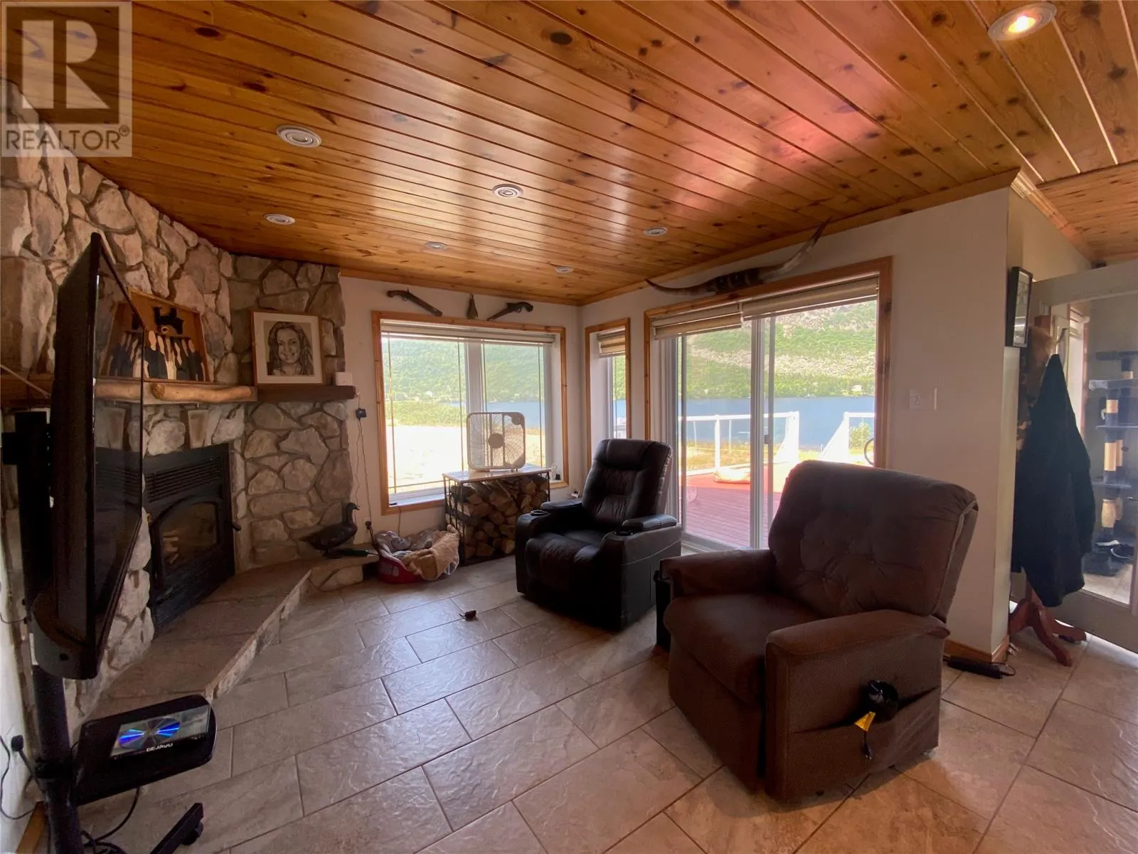 2 REGATTA Drive