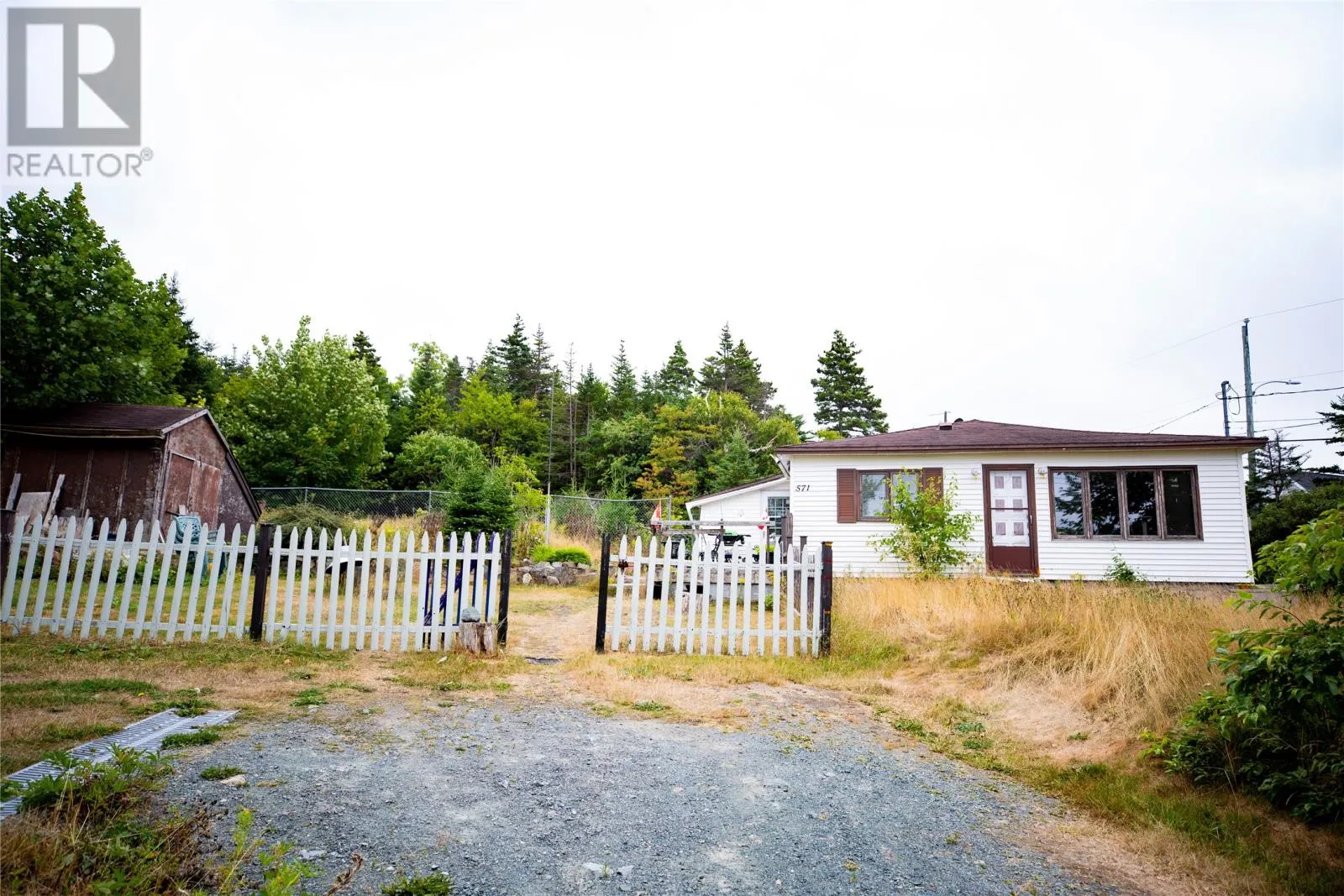 571-575 Old Broad Cove Road