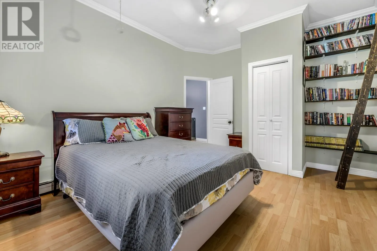 5 Mount Royal Avenue