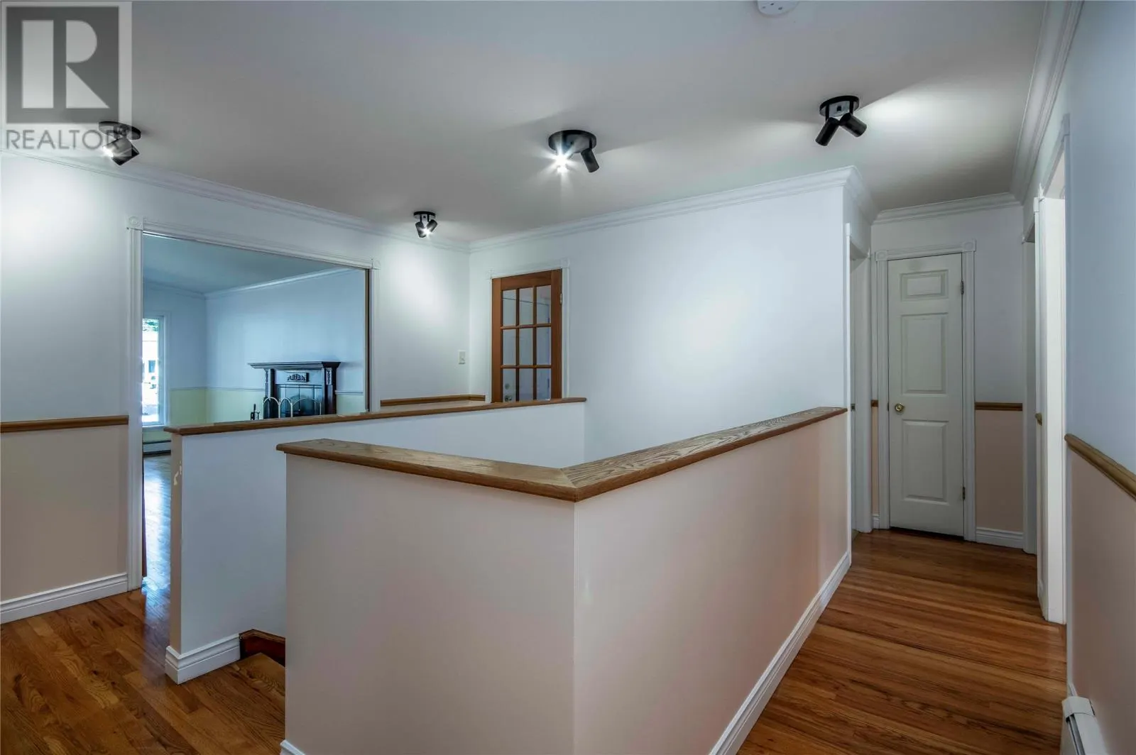 34 Cowan Avenue