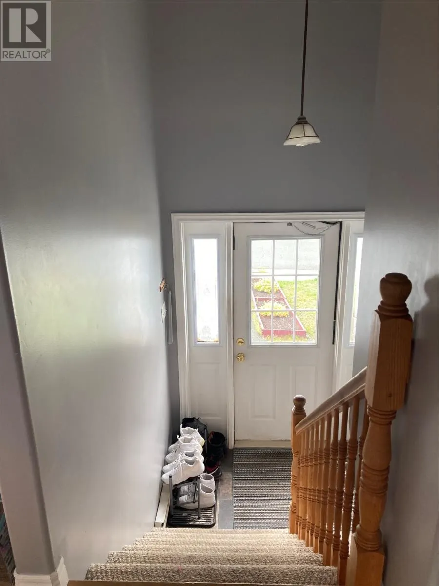 8 Dunluce Crescent