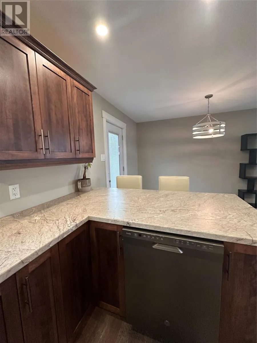 22 Northwest Trail