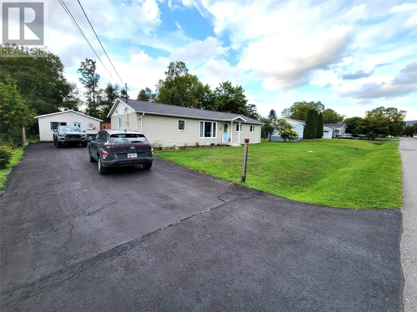 27 Hodder Drive
