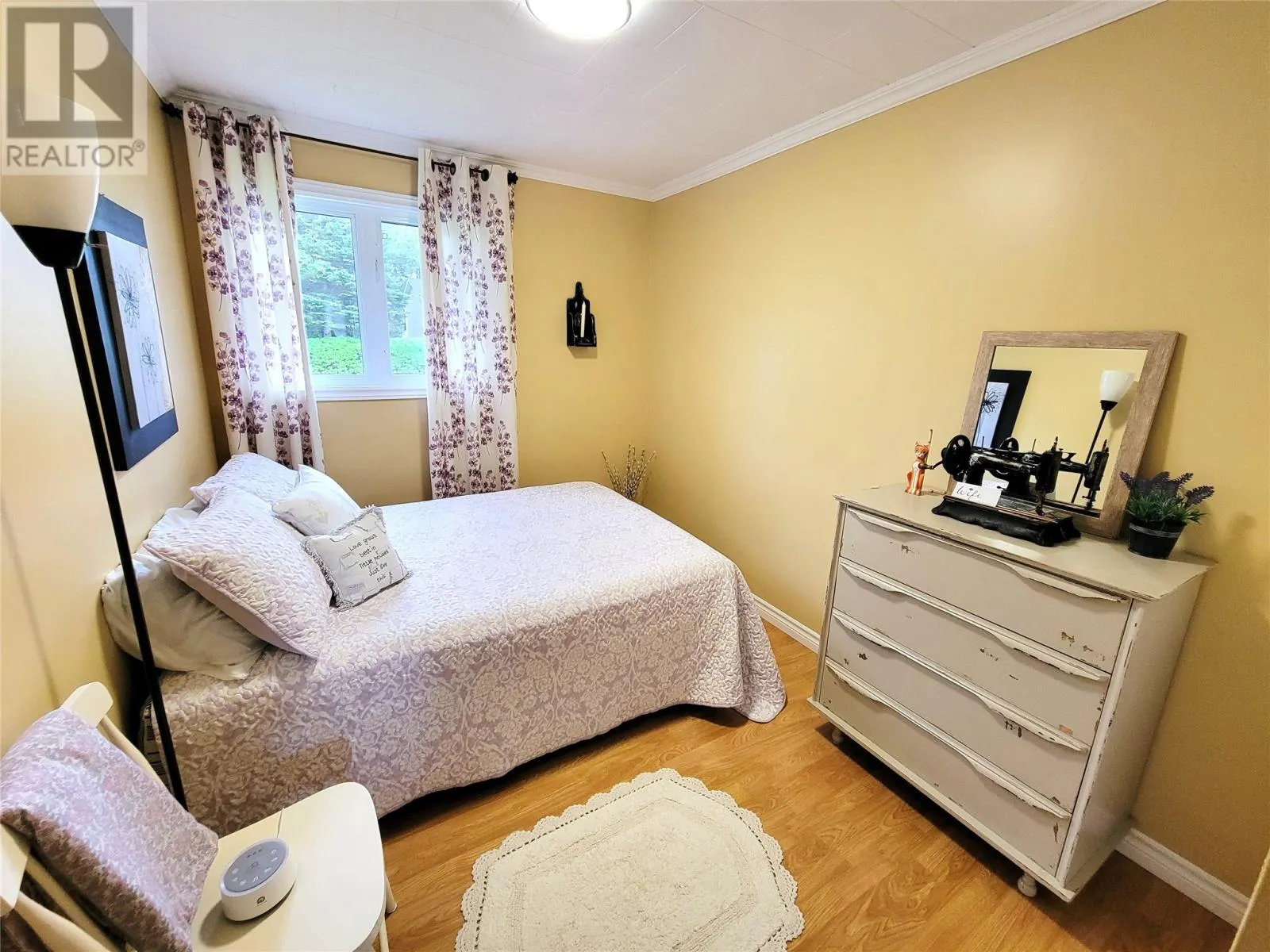 27 Hodder Drive