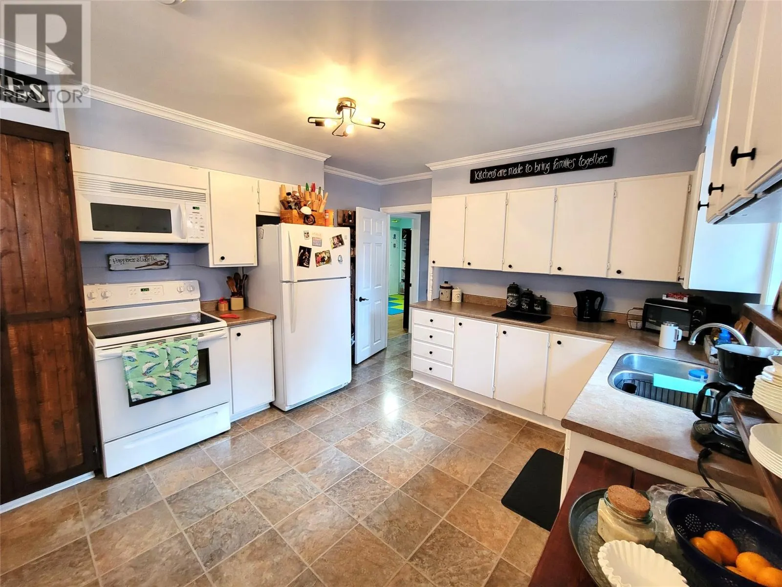 27 Hodder Drive