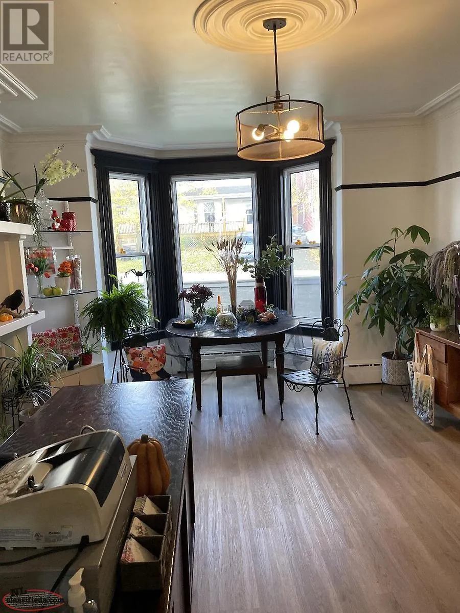 321 HAMILTON Avenue