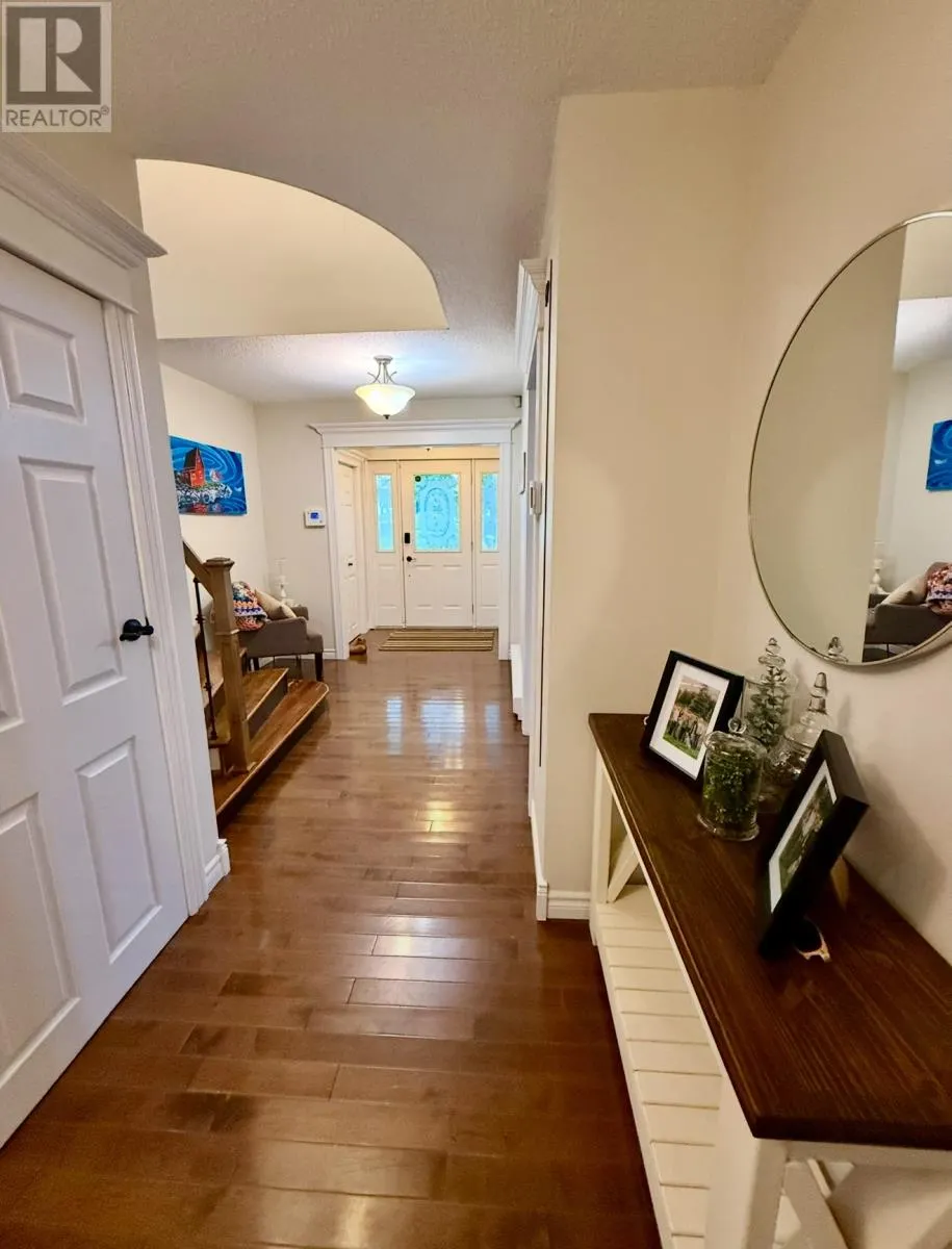 8 - 10 Riverview Place