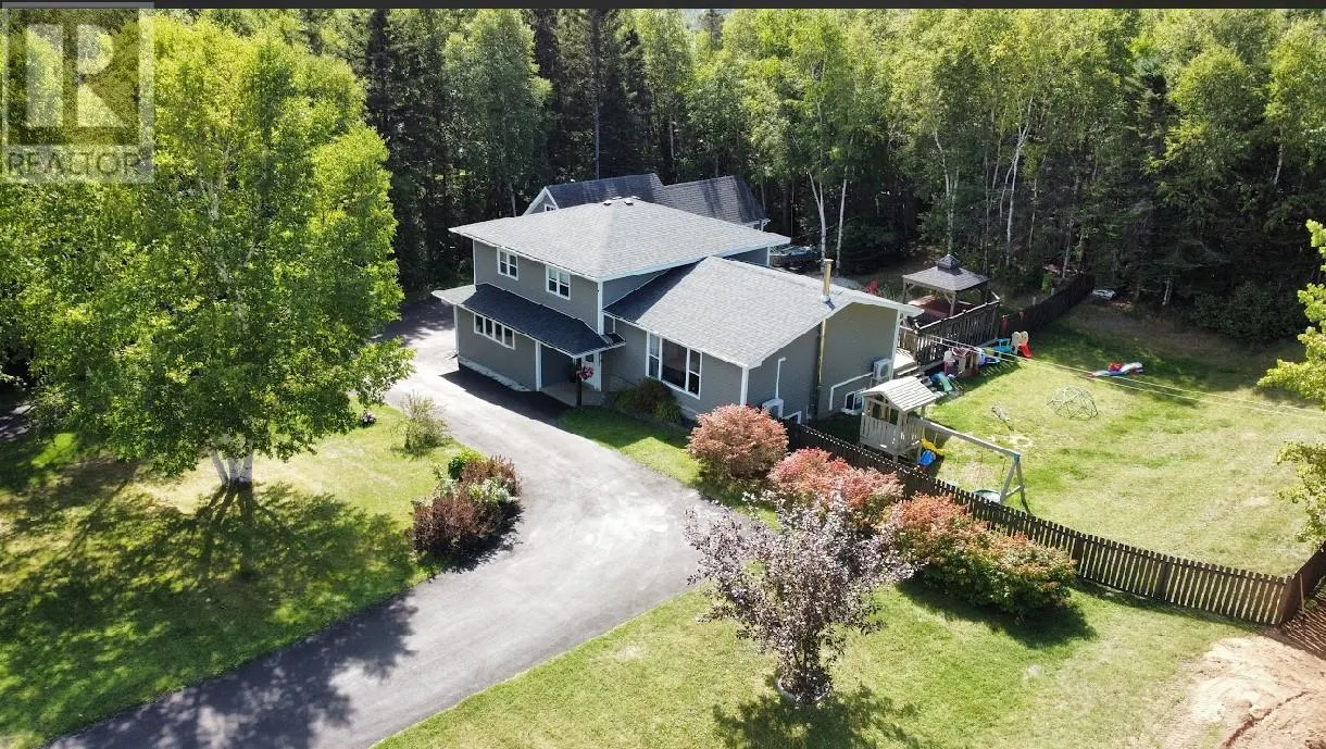 8 - 10 Riverview Place