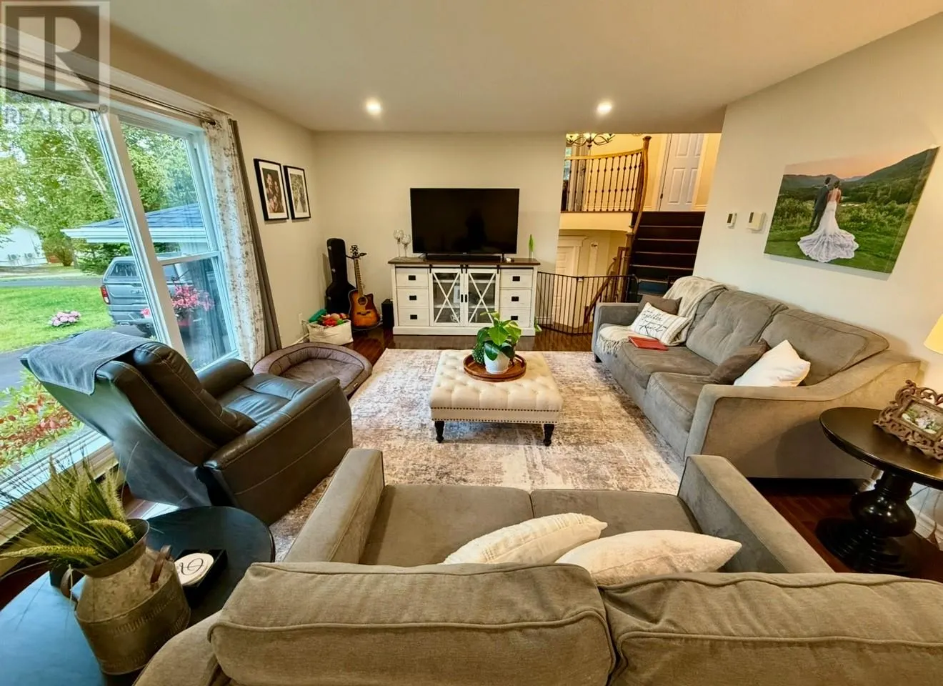 8 - 10 Riverview Place