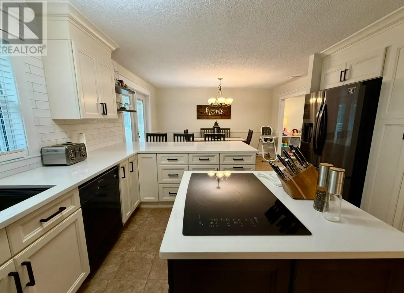 8 - 10 Riverview Place