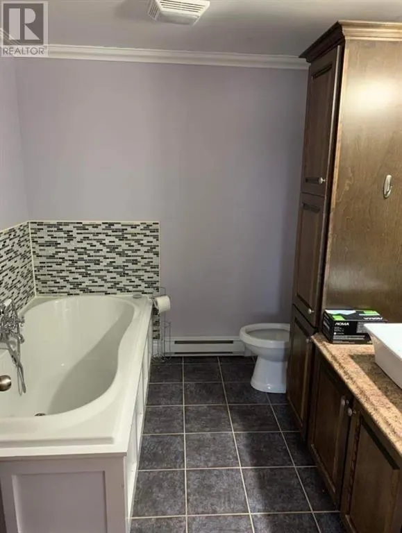 10 Crestview Heights