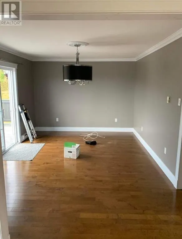 10 Crestview Heights