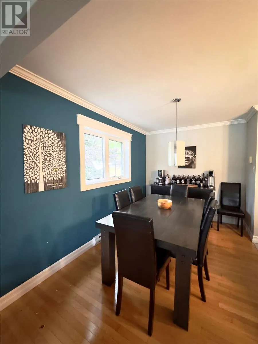 22 Tamarack Avenue
