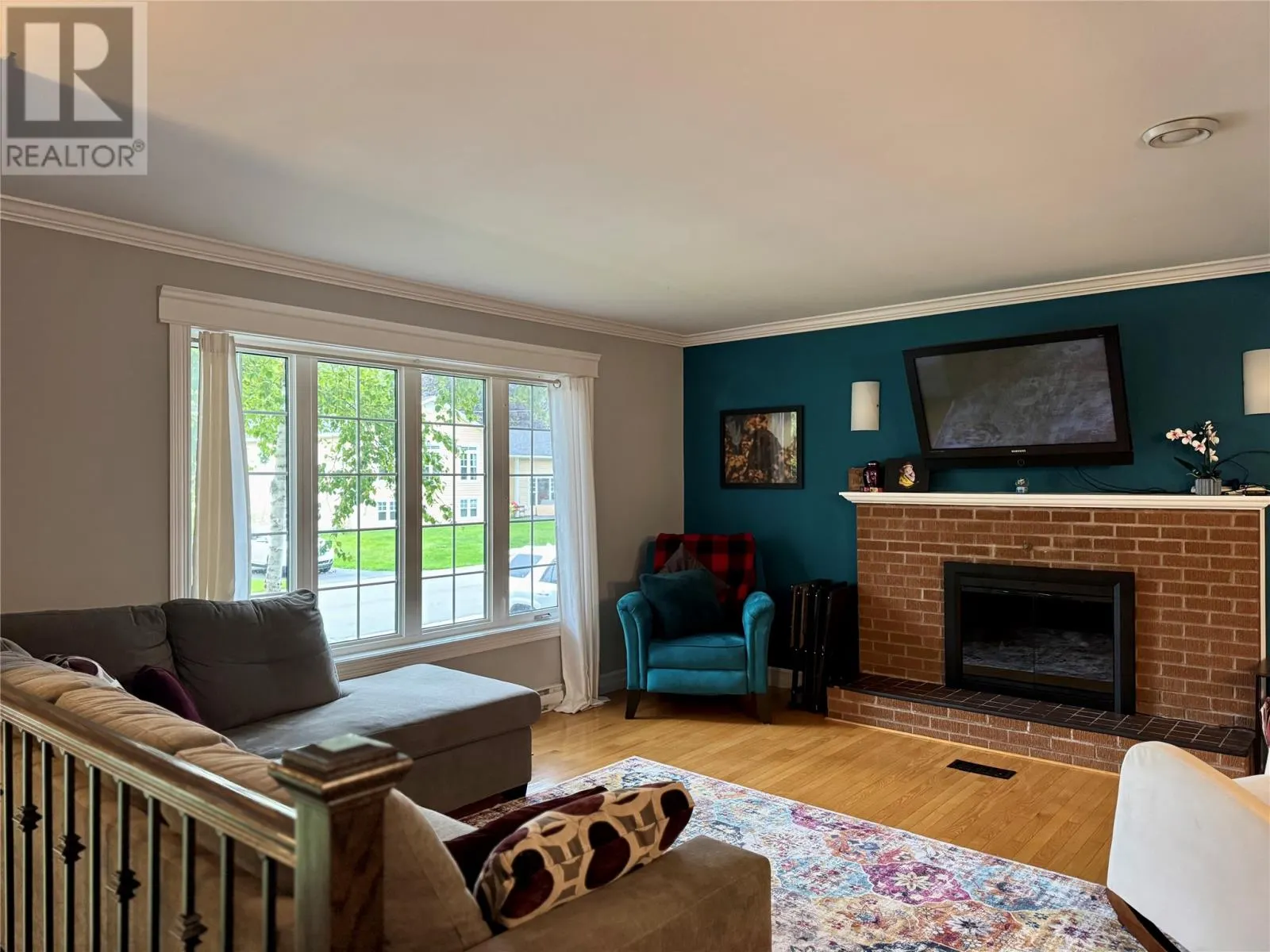 22 Tamarack Avenue