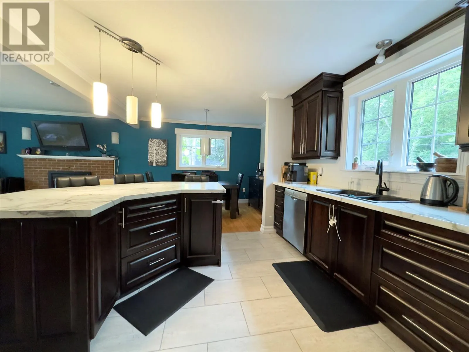 22 Tamarack Avenue