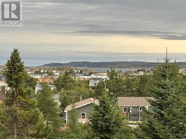 6 Seaview Crescent E