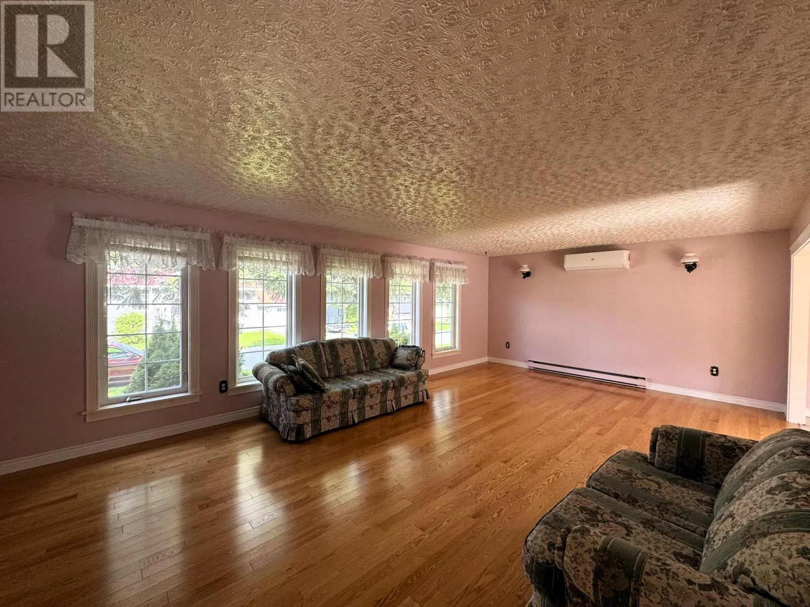 12 Mountain Vale Park