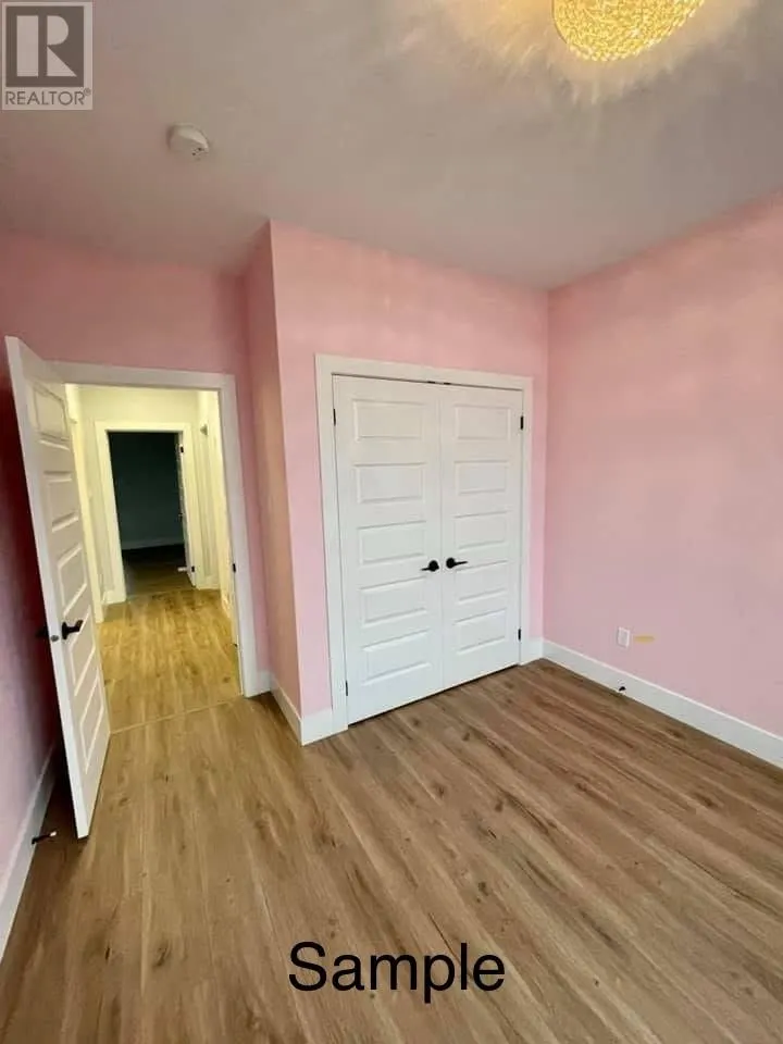 32 Viking Drive