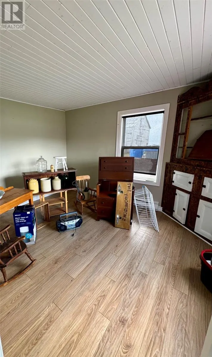 122-124 Red Point Road