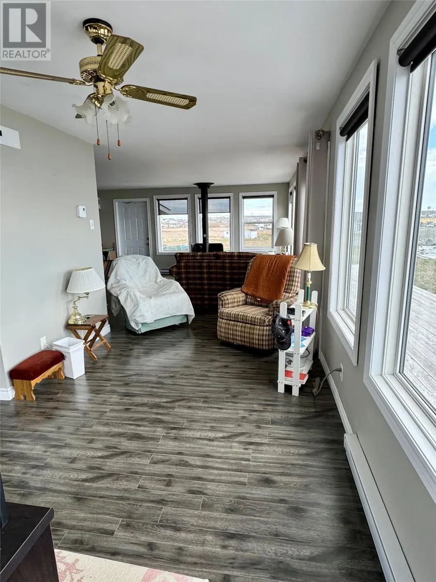 122-124 Red Point Road