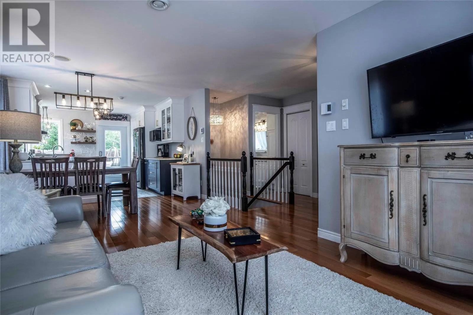 11 Parkview Crescent
