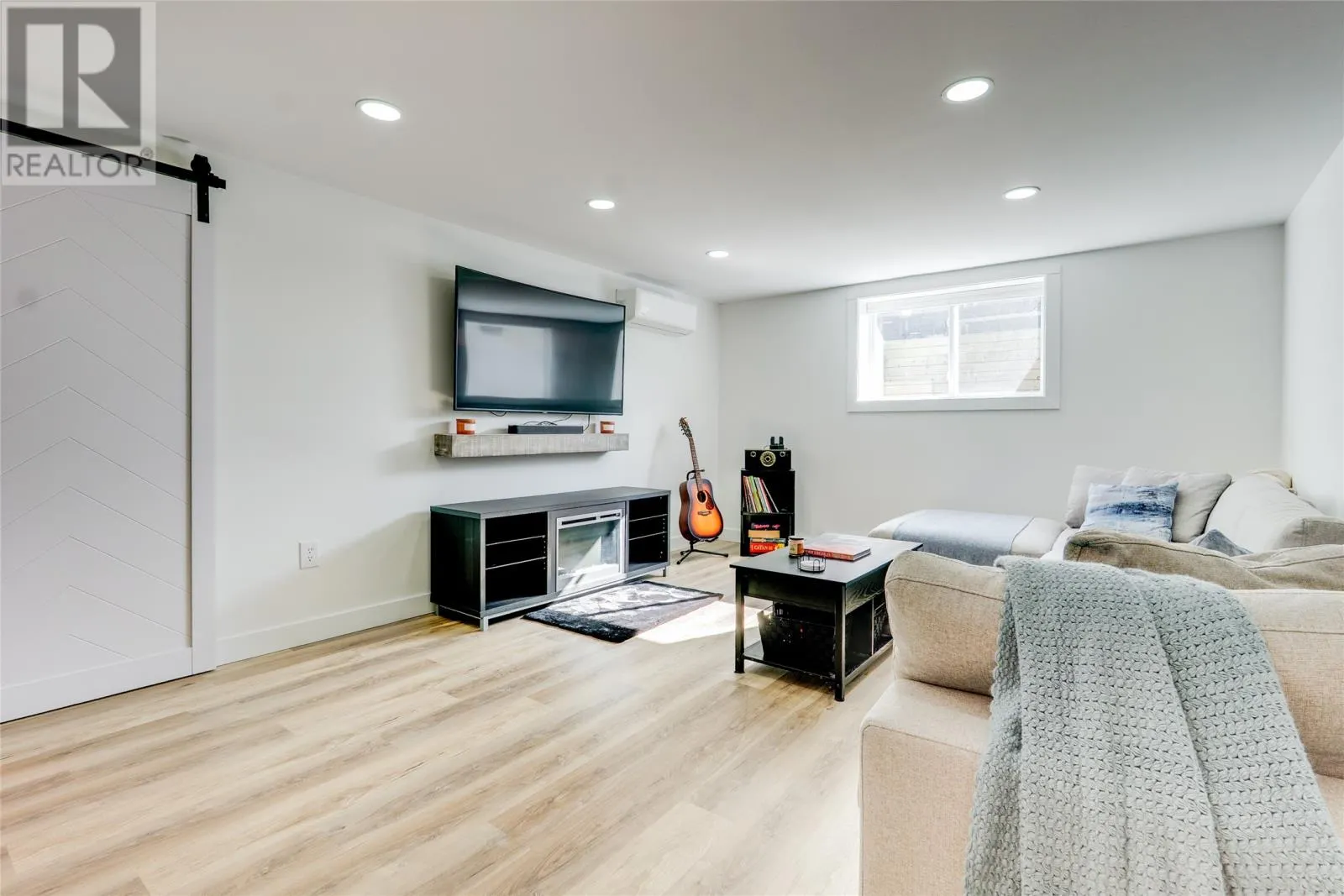 127 Diamond Marsh Drive