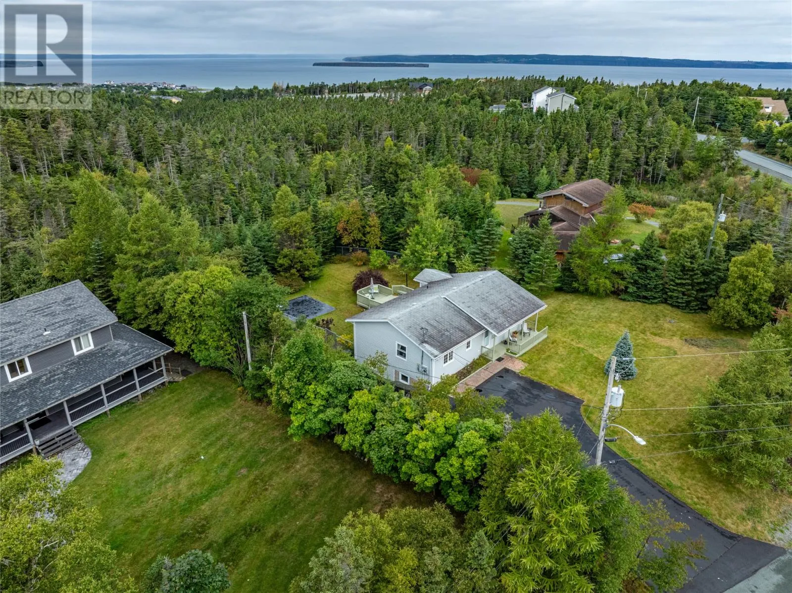 6 Coniferous Road