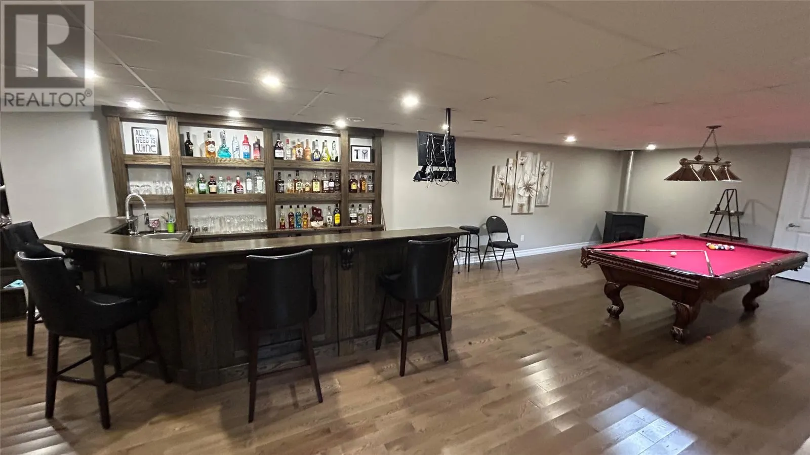 13 - 15 Simon Drive