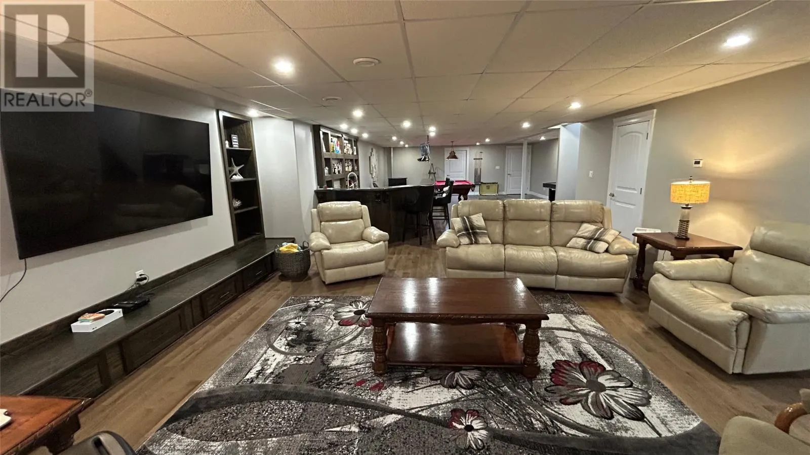13 - 15 Simon Drive