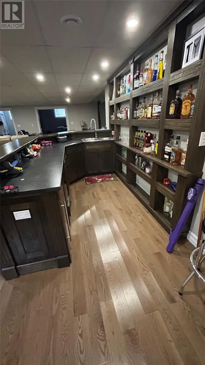 13 - 15 Simon Drive
