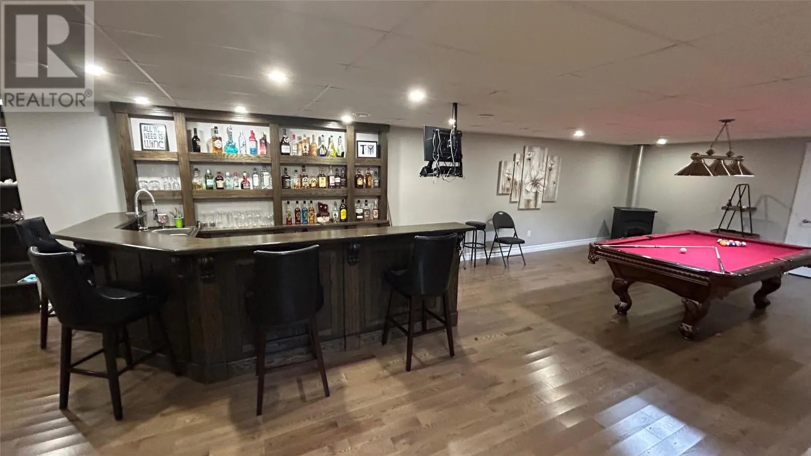 13 - 15 Simon Drive