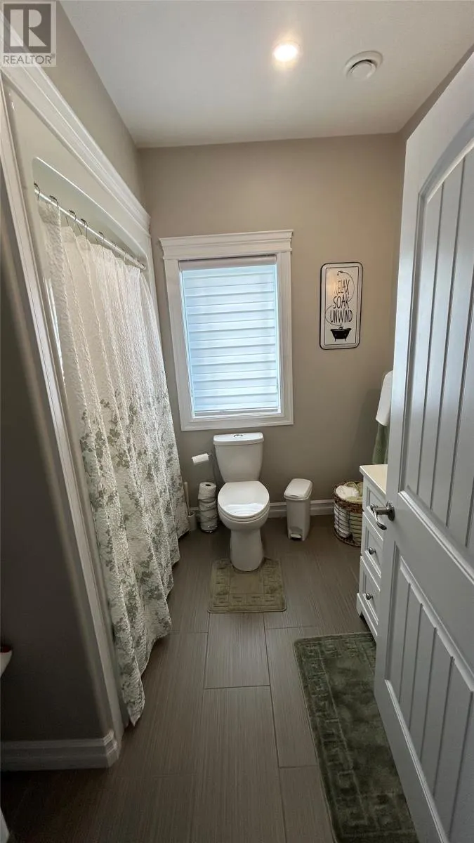 13 - 15 Simon Drive