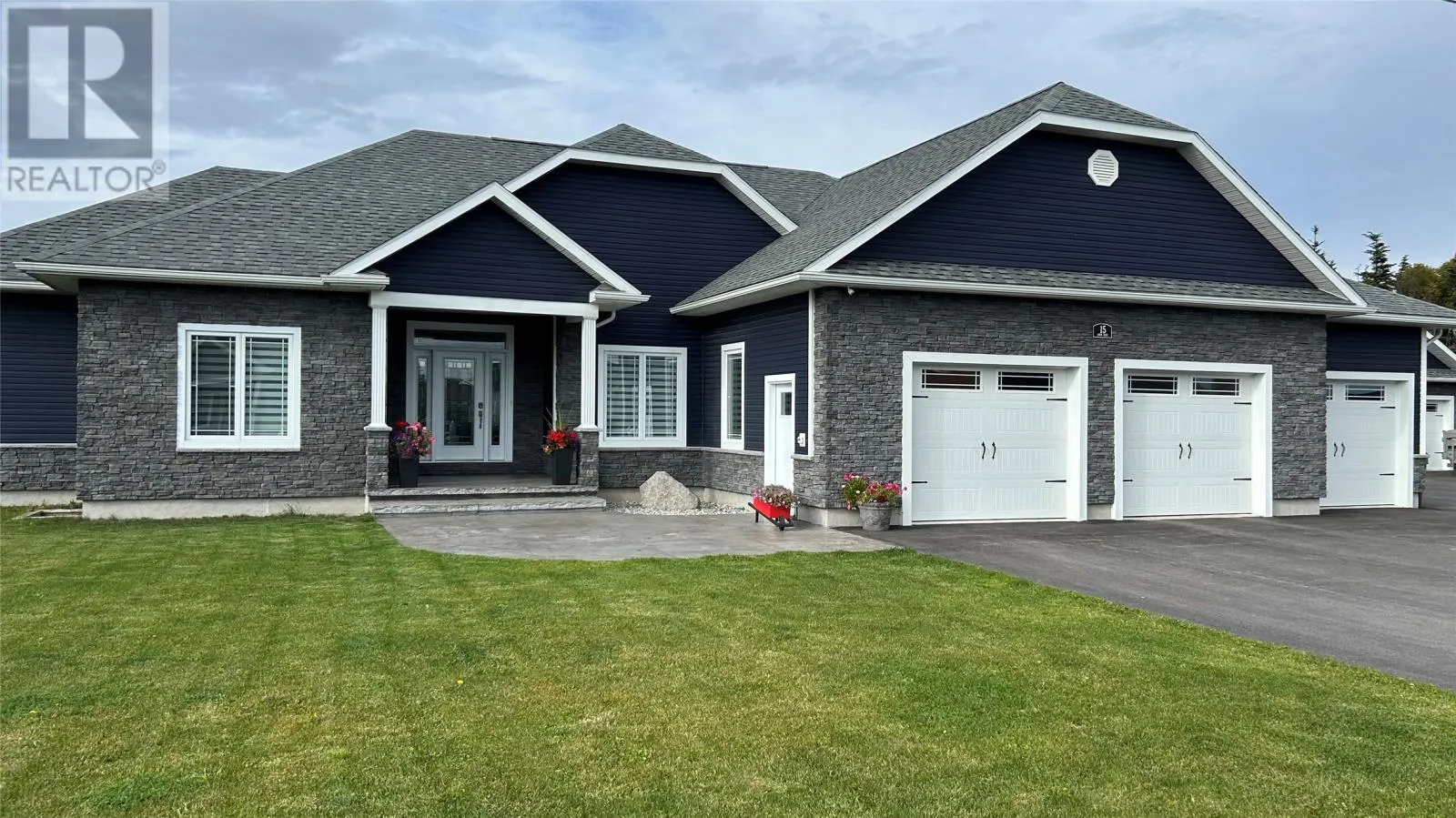 13 - 15 Simon Drive