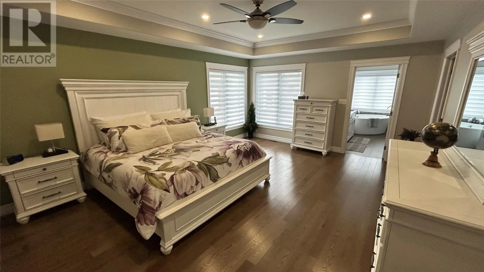 13 - 15 Simon Drive