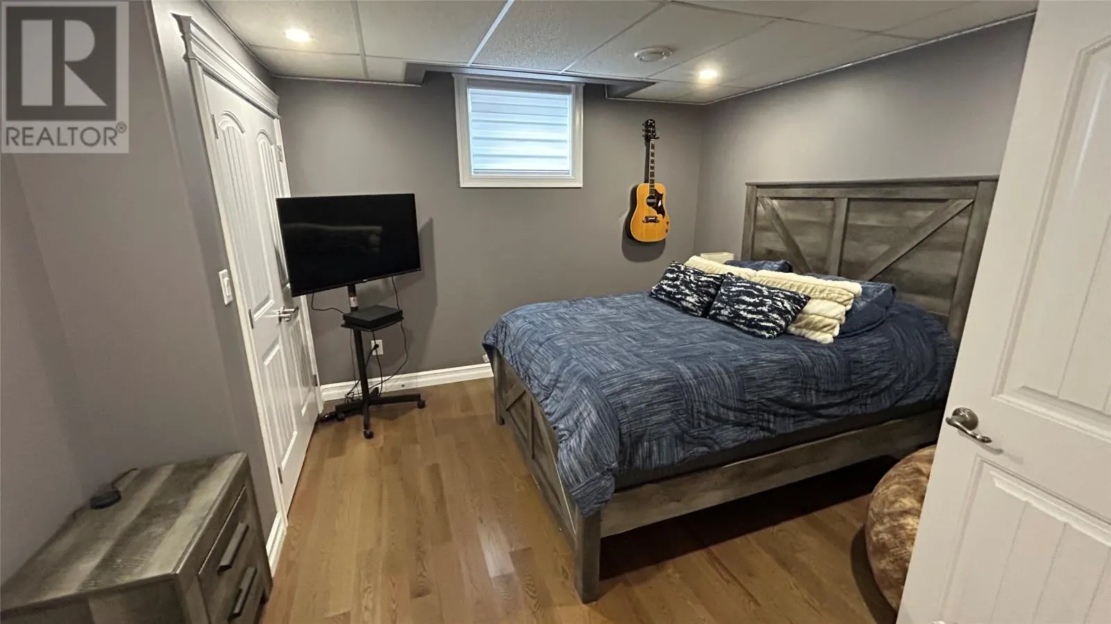 13 - 15 Simon Drive