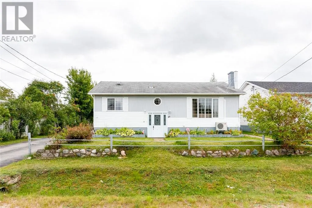 25 Riverside W Road