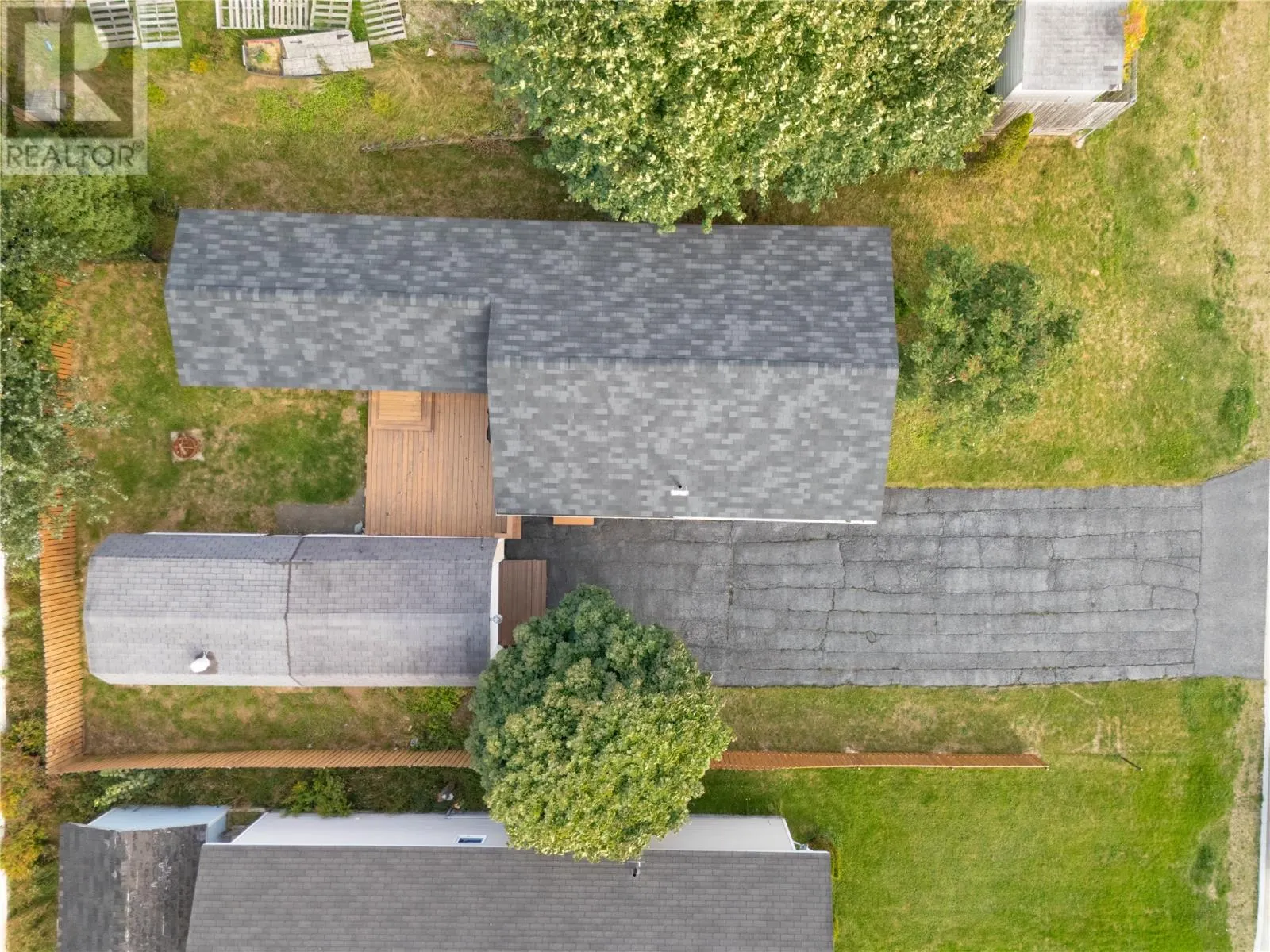 6 Willow Drive