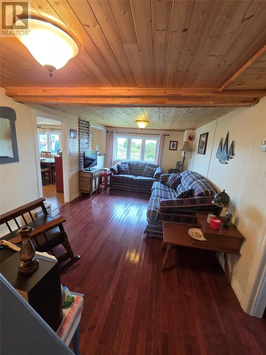 15-17 Forge Hill