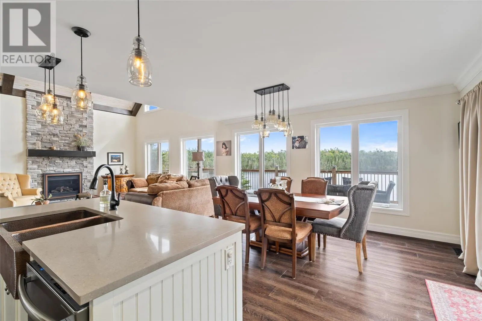 6 Tuscany Place