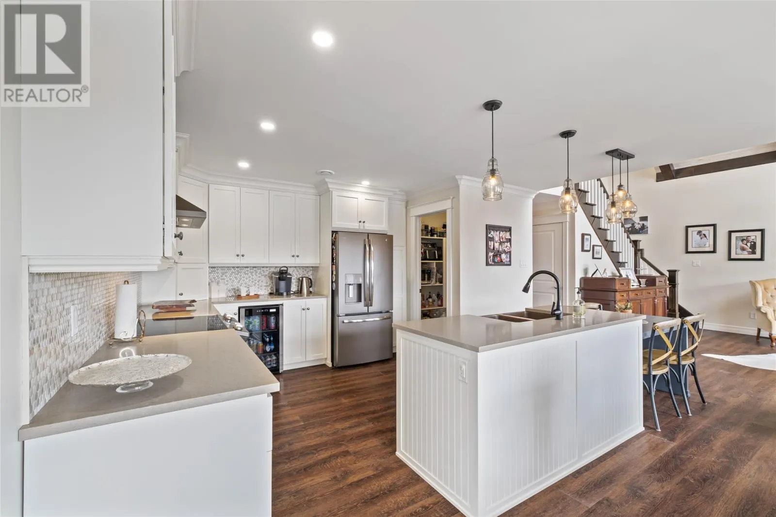 6 Tuscany Place