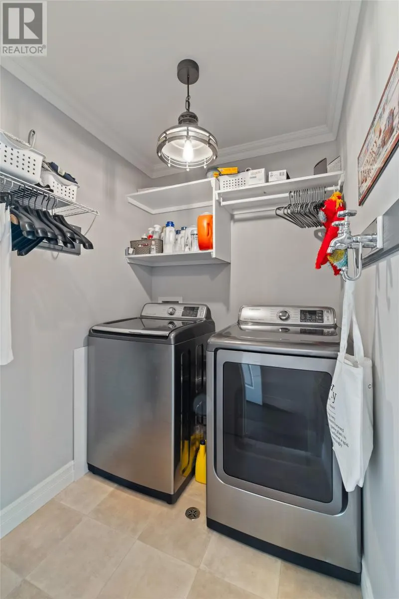 6 Tuscany Place